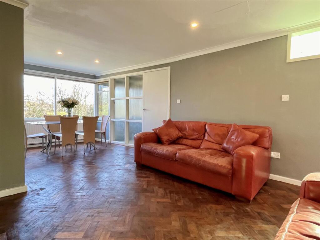 Lounge Through Dining