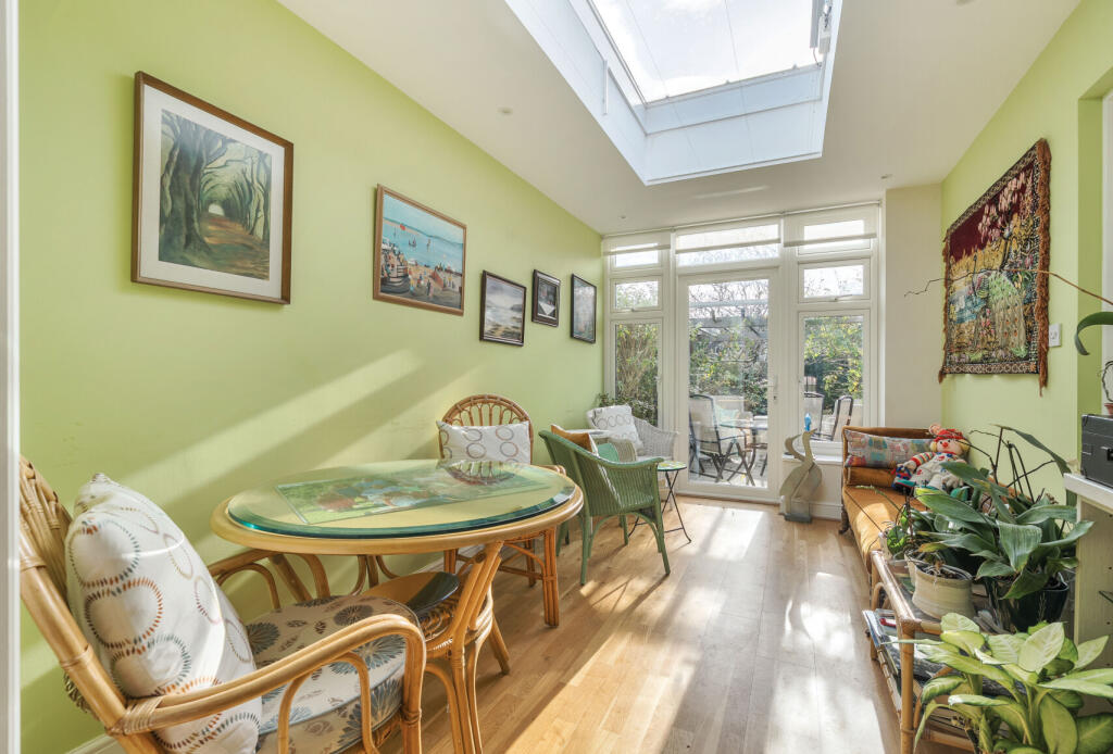 1380699-13-6915cb...