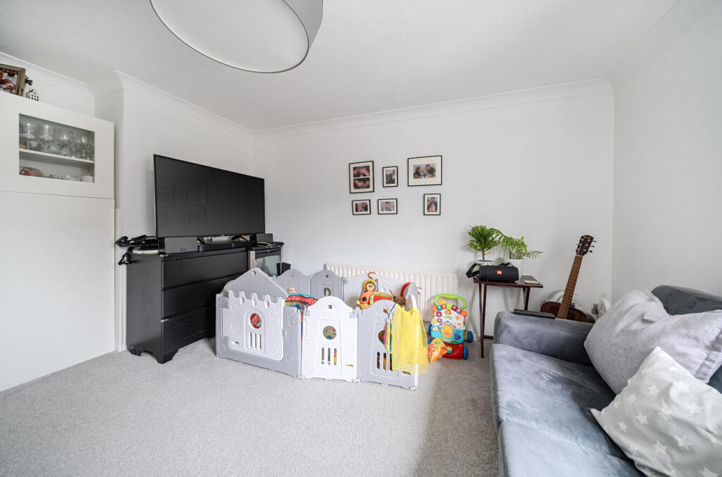 1297761-15-683731...