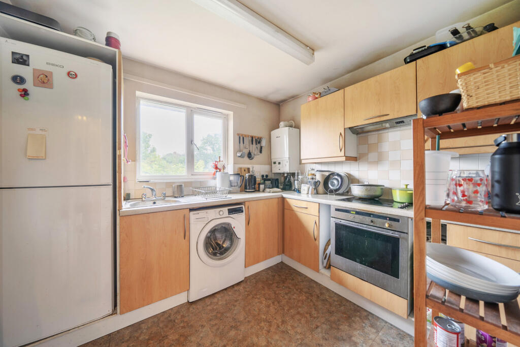 1297891-24-682d9a...