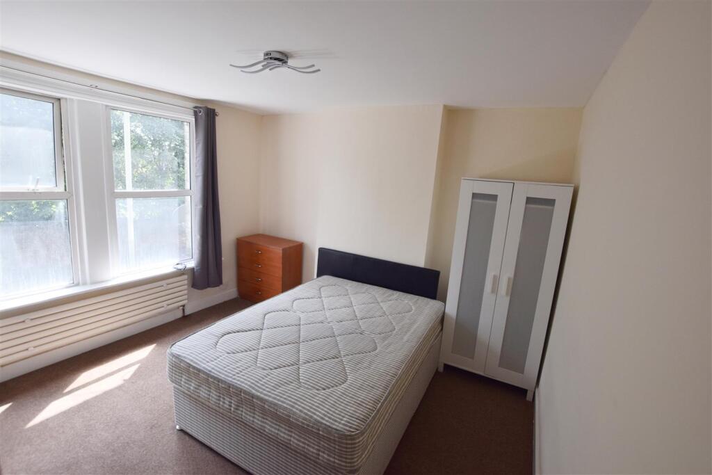 Bedroom.jpg