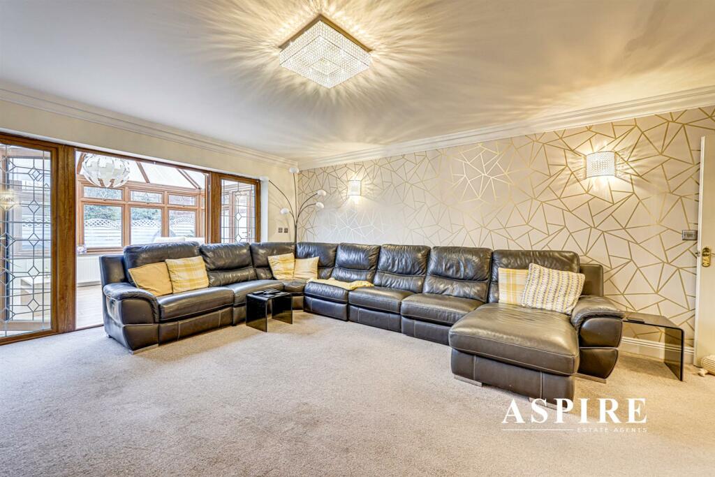 Aspire Estate Agents31.jpg