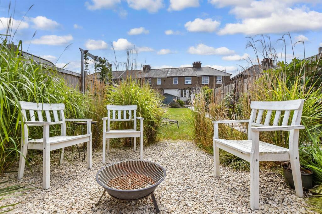 External Lifestyle Photograph