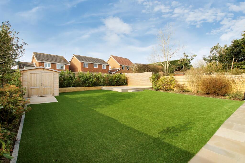 9017322-102709-133842627338711874-d2392ef7-fc6e-52