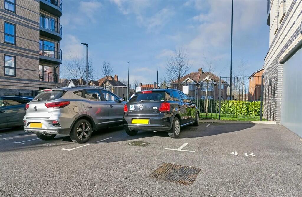 c068931bb1999eff8...