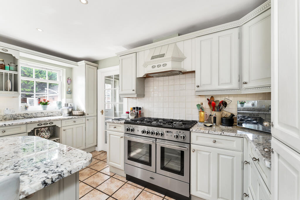 29 Orchard Way, Cambourne (12)