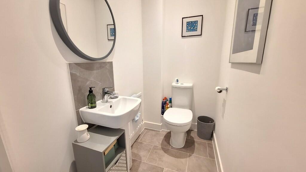 Cloak room