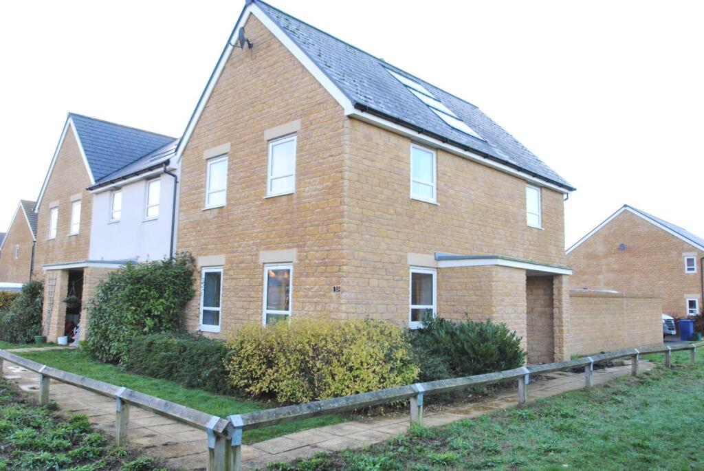 Bramley Close, Bishops Cleeve, Cheltenham, GL52