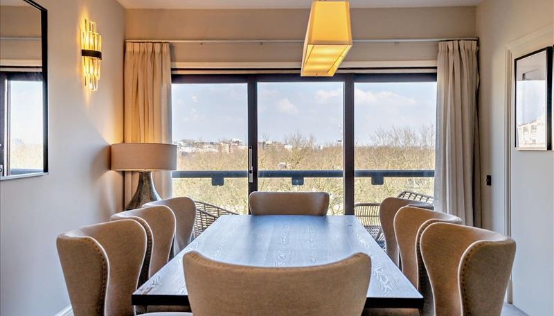 Dining room.jpg