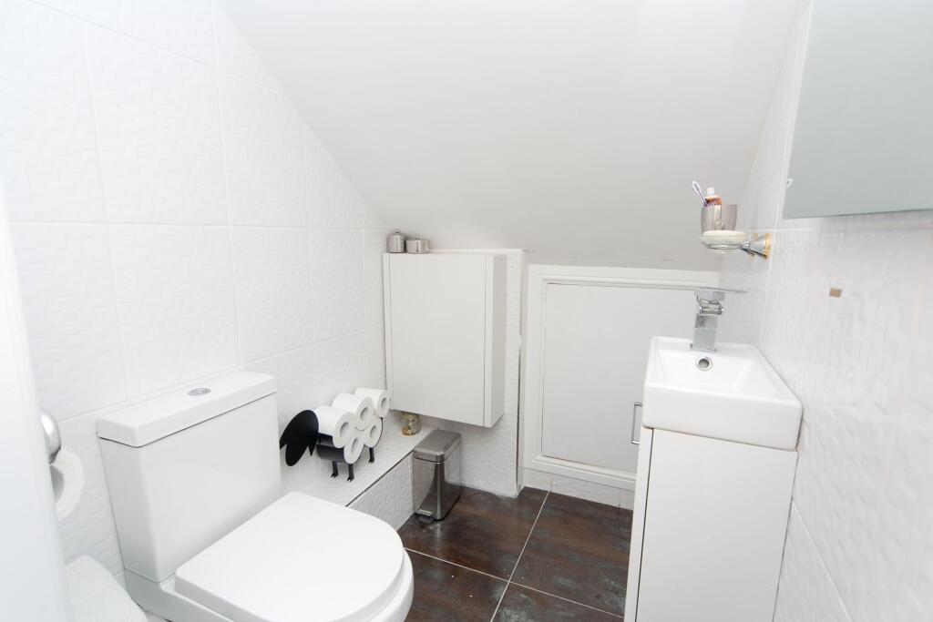 ENSUITE TWO