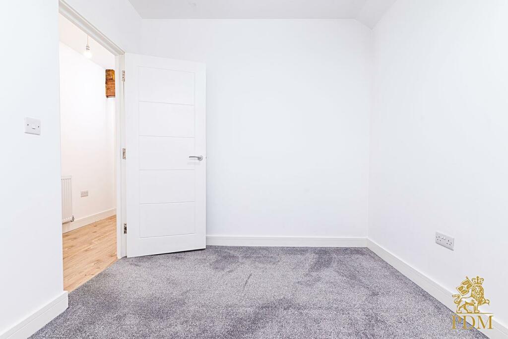 Flat 5, 23 High Street. Long Eaton PDM