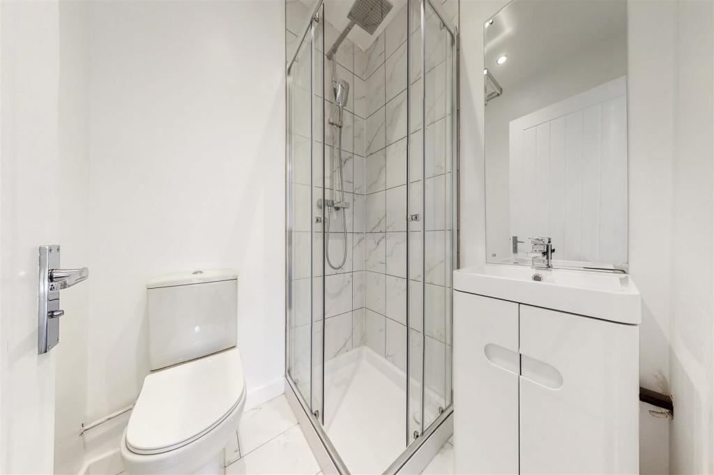 Flat 2 35 Bamford Avenue - WGeG285W0XwnGTfP36DD.jp