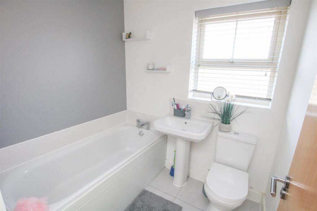 HOUSE BATHROOM