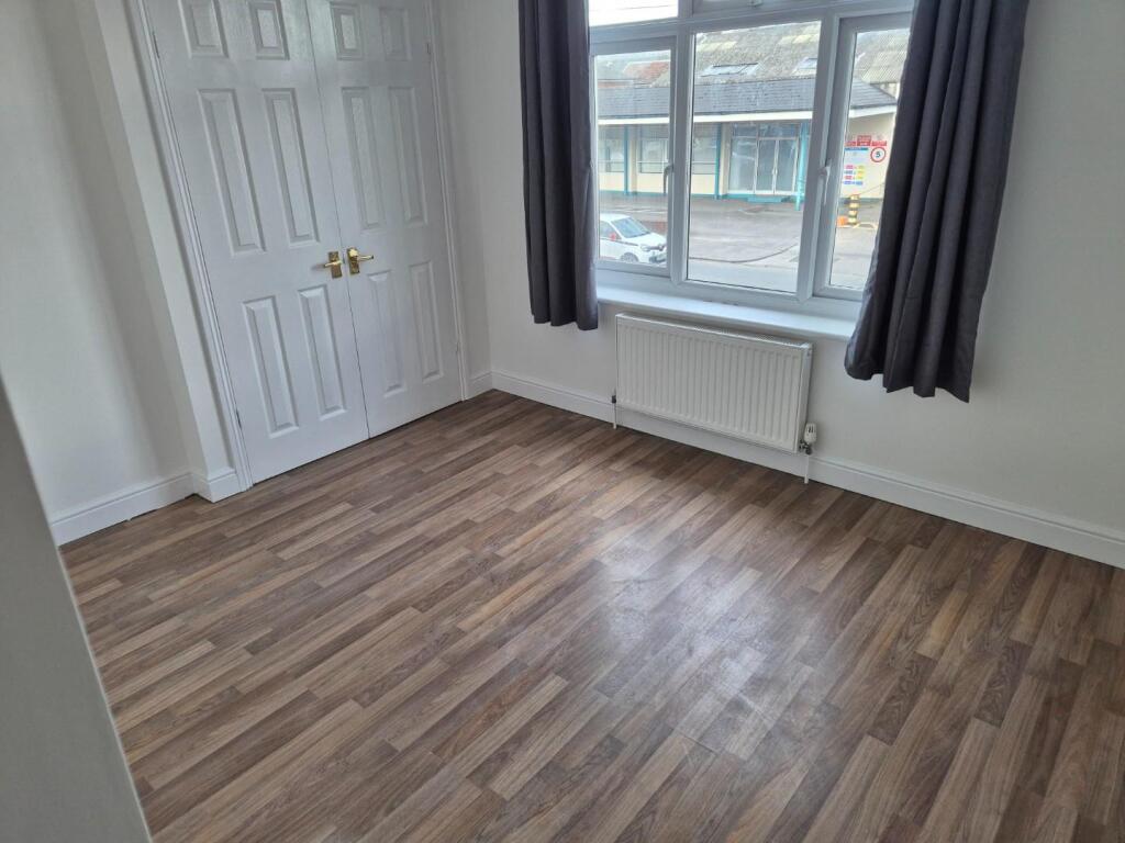 341a Southmead Road Bedroom 2.jpg