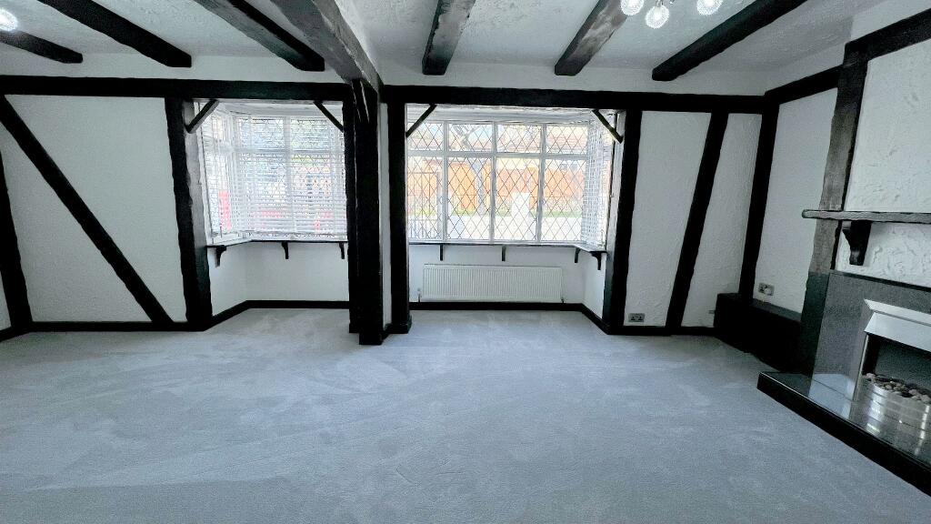 3rd Photo of Lounge