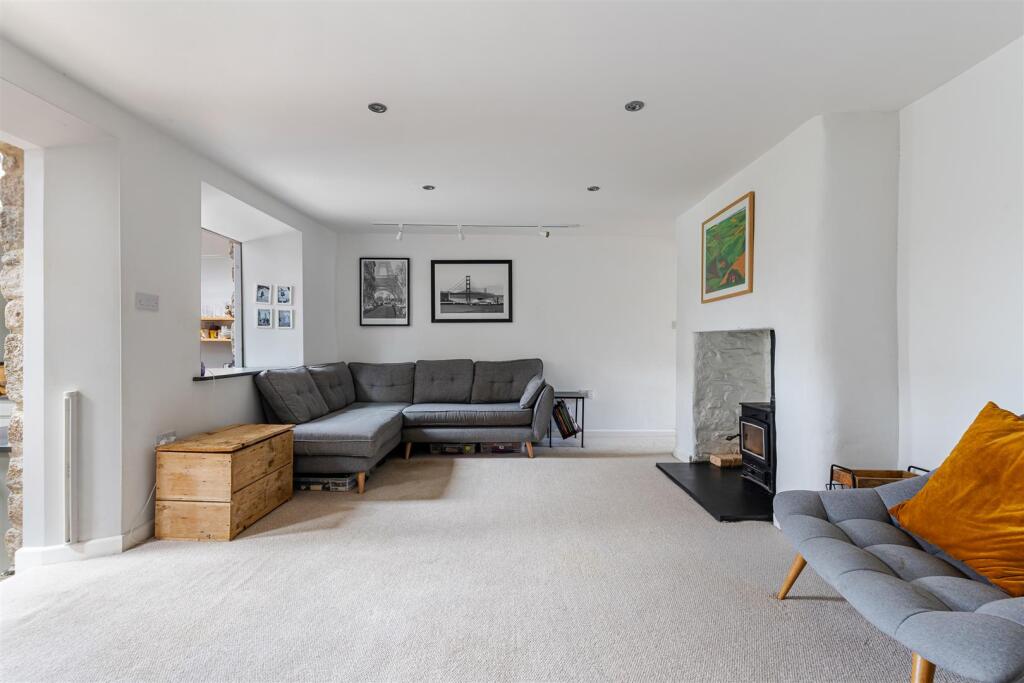 A29 - 2 Lutton Cottages South Brent - 250701.jpg