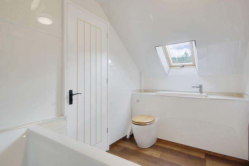 Bedroom One (En-Suite)