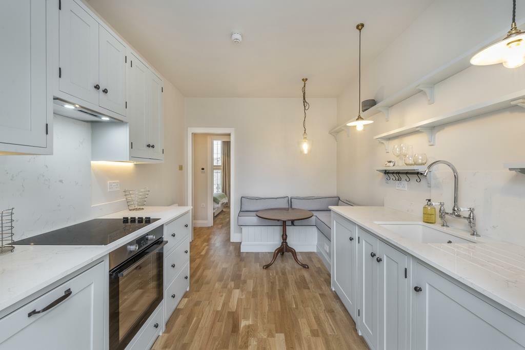 kitchen (1).jpg