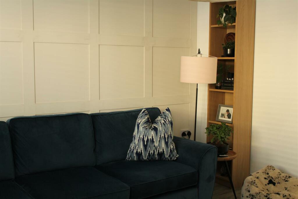 Living room.JPG