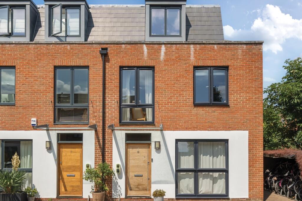 1312115-19-685028...