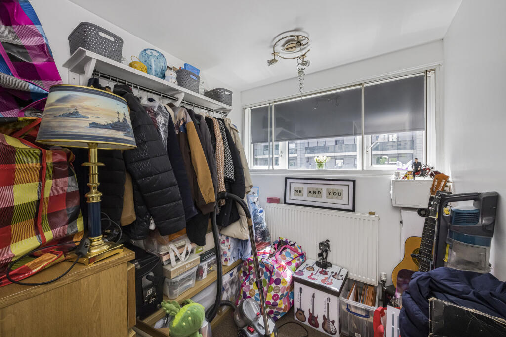 Poplar High Street -003