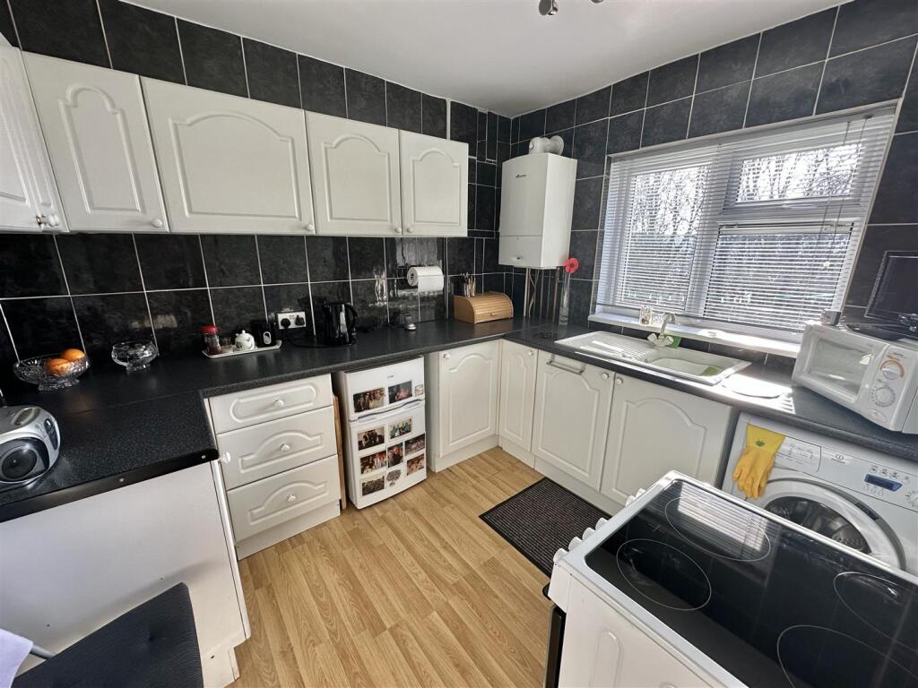 Bramleys Estate Agents - Chandler Close - Batley (