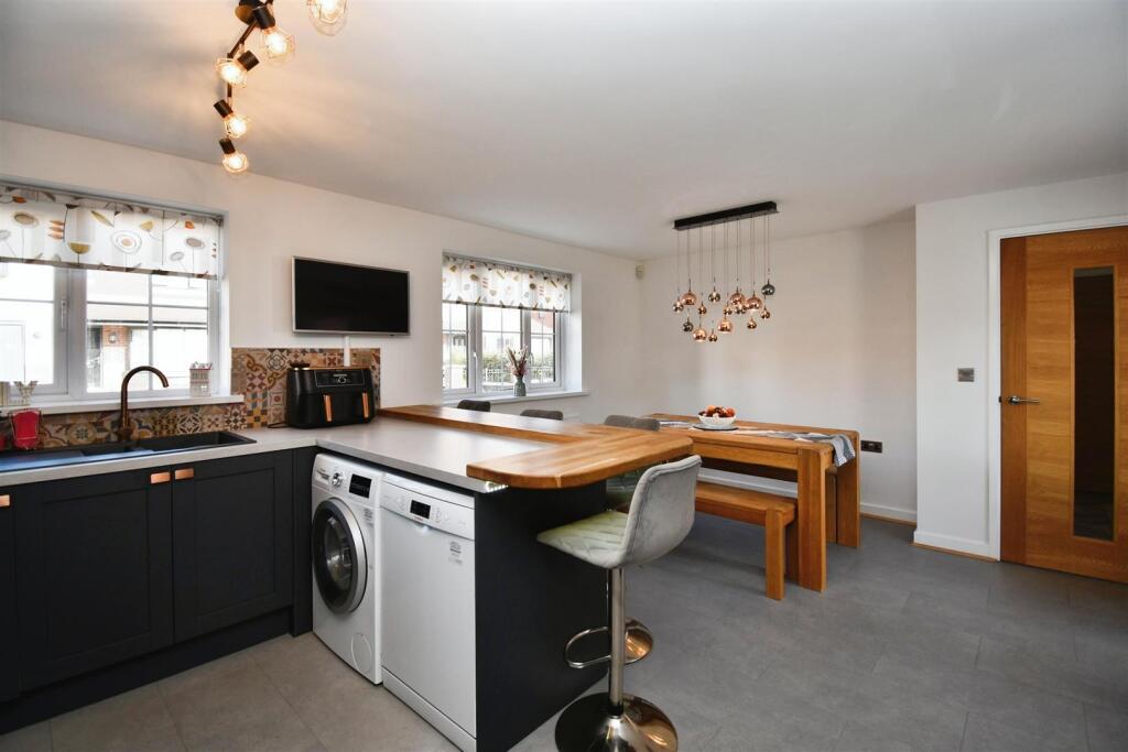 Breakfast kitchen