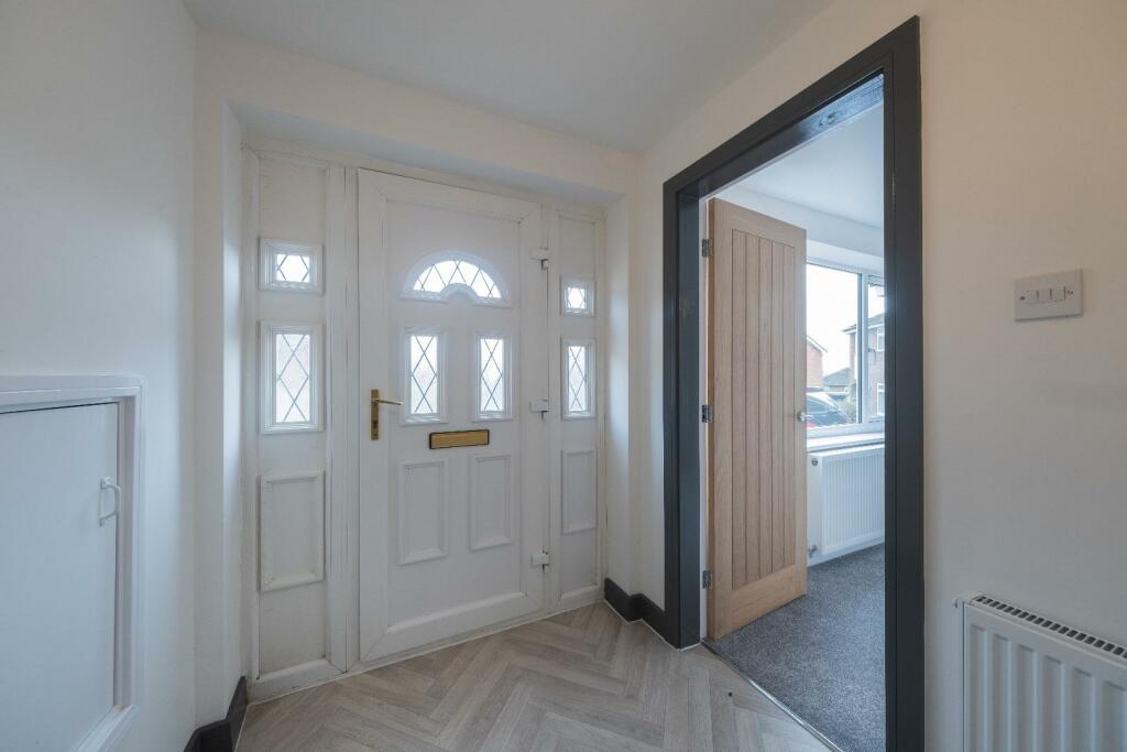 23 Oathills Drive-012.jpg