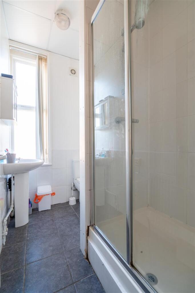 Bathroom_.jpg