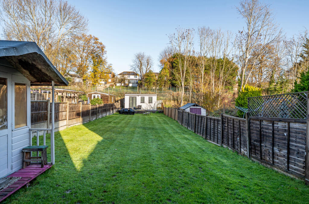 1386548-16-692ed6...