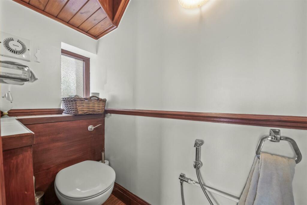 groind floor wc