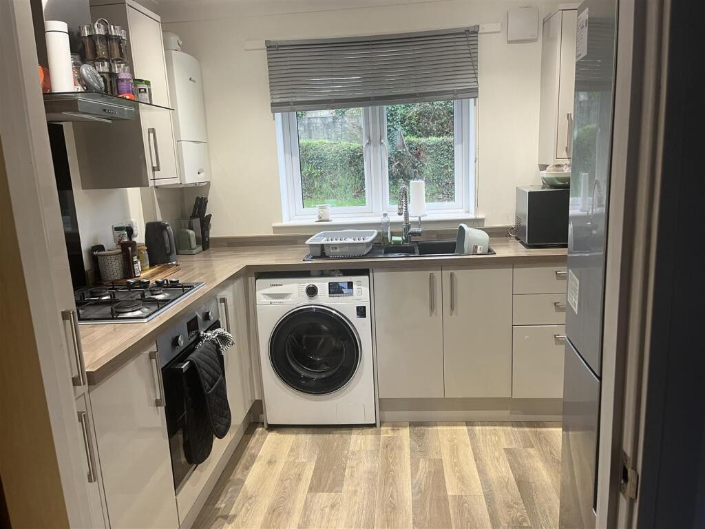 Kitchen 1.jpeg