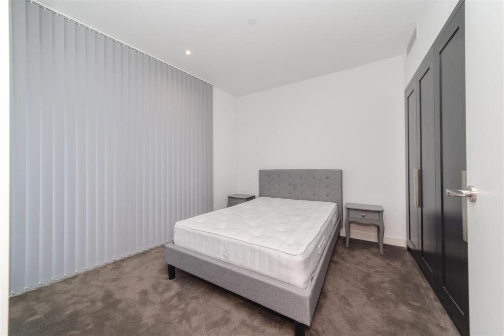Bedroom           .jpg