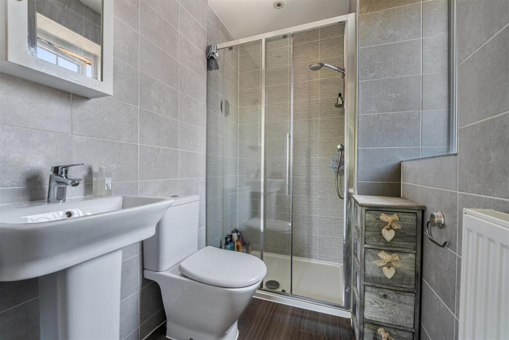 Ensuite