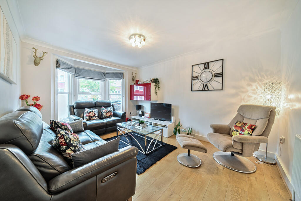 1303263-3-683efbb...