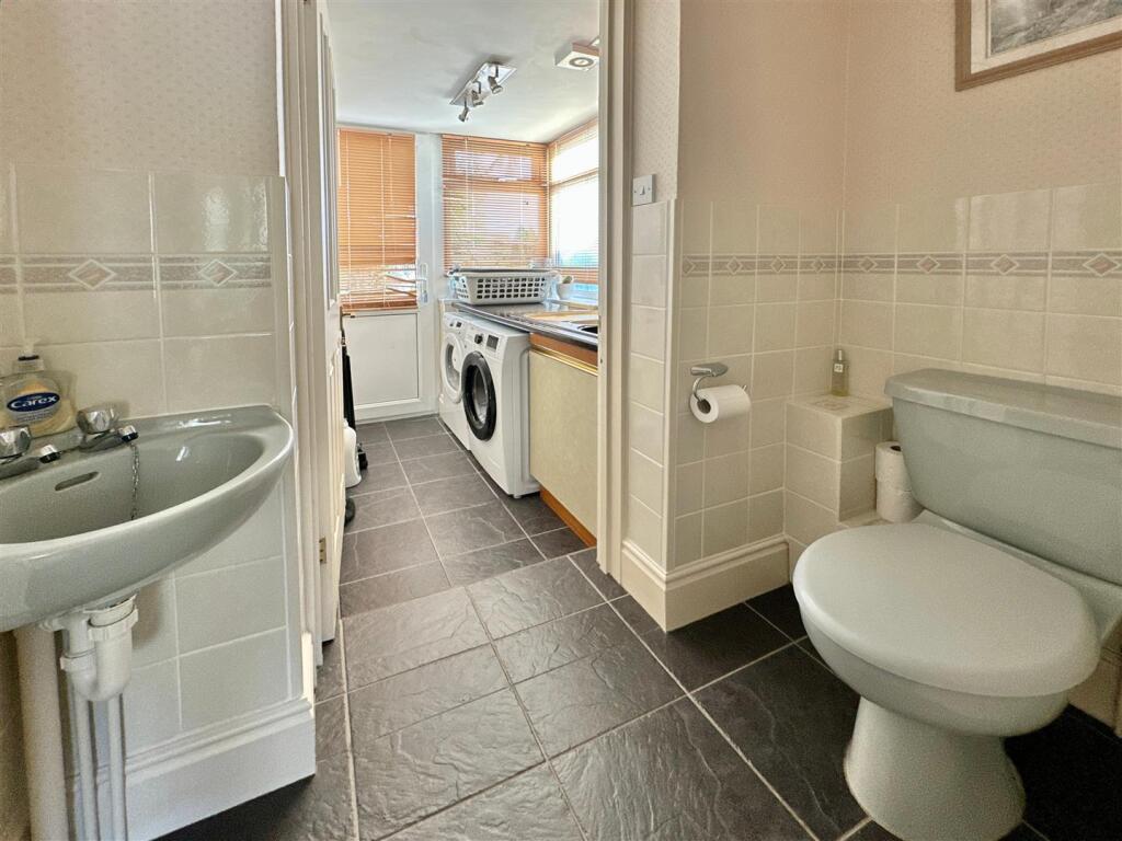 Uility Room &amp; WC.JPG