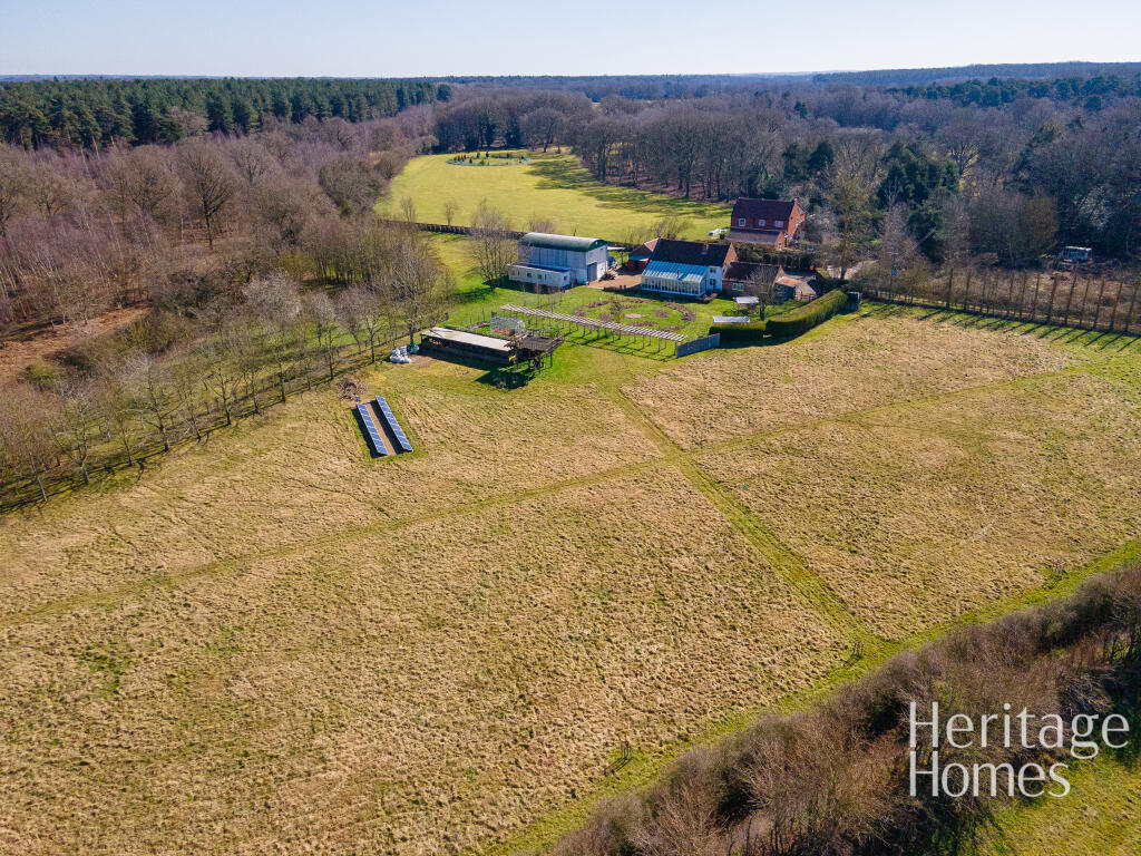 DanPropertyArielPhotography-ParkFarmBarn-TP00783-1