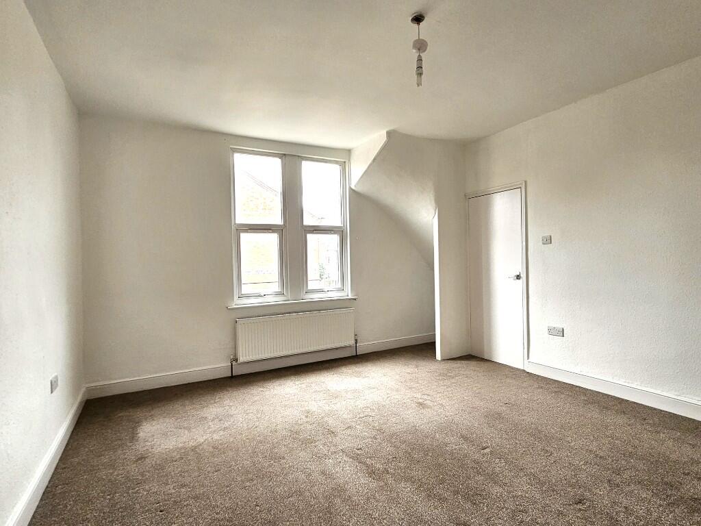 BACK BEDROOM