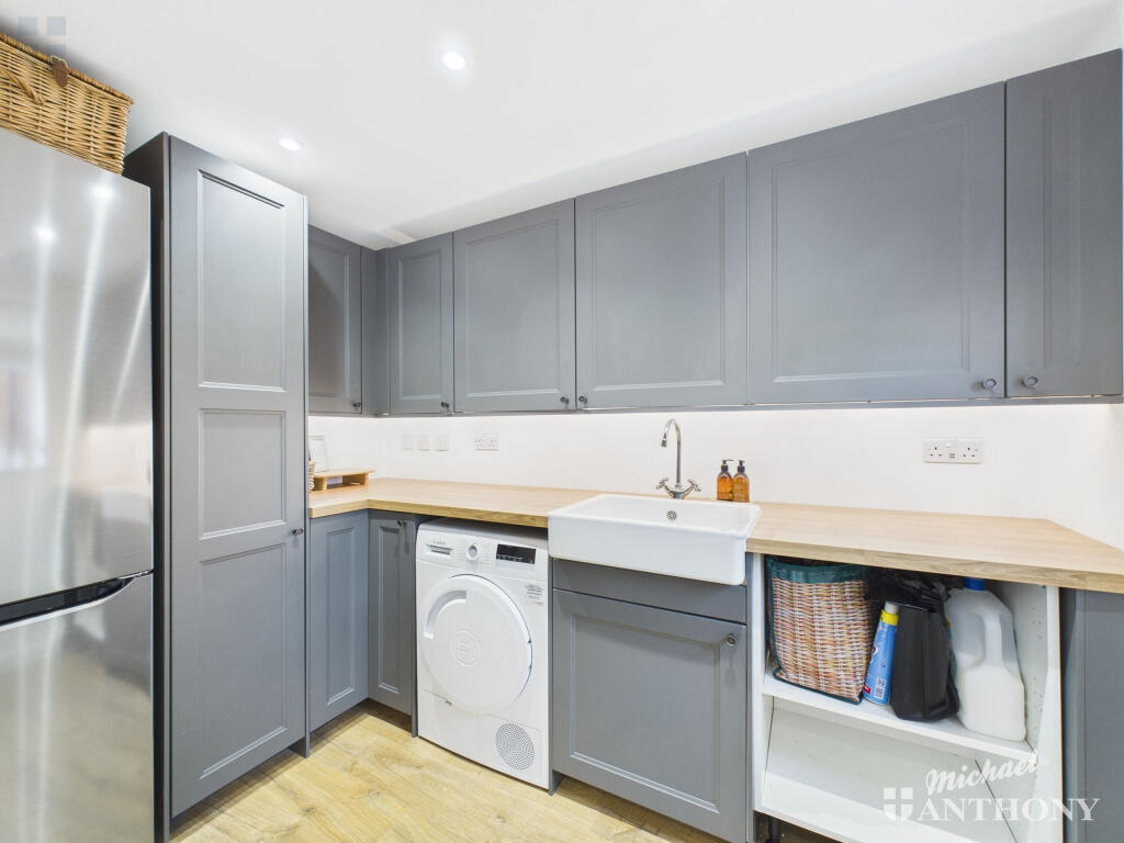 88458984a52d4b9d9f9a333d631b13d1_80_CAM03218G0-PR0