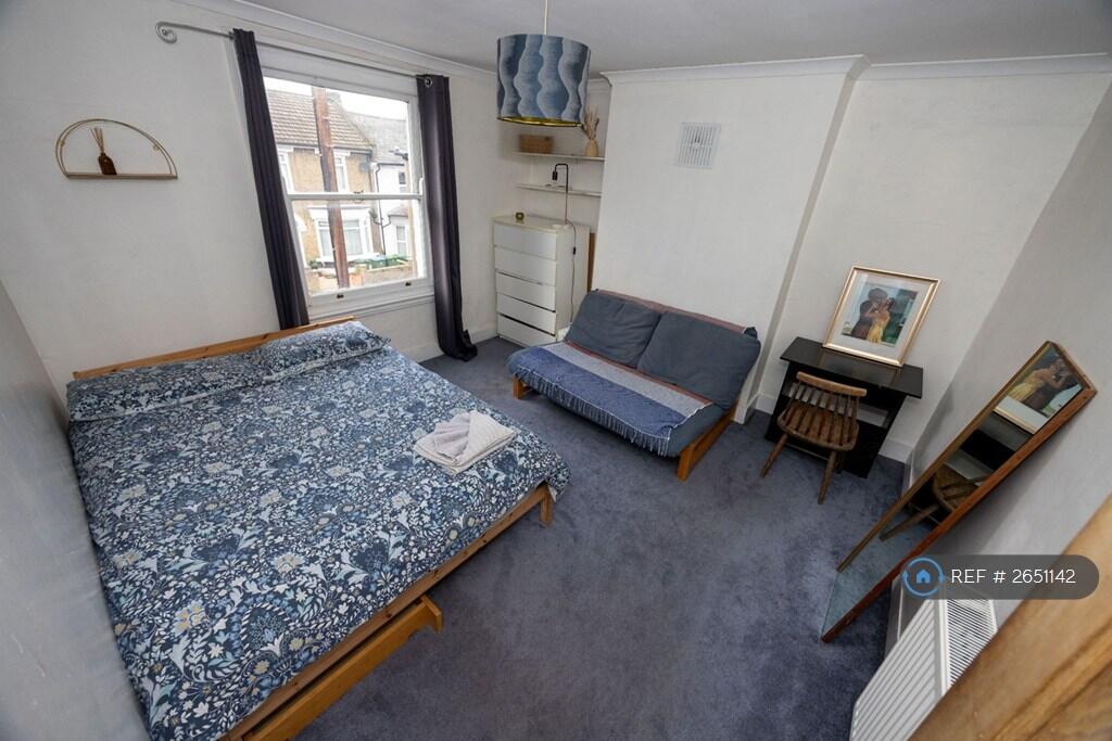 Upstairs Room 1 (Front Of House)