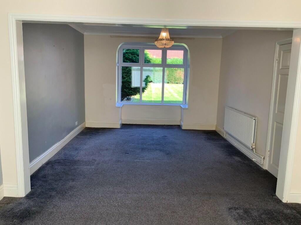 Dining T202502211603.jpeg