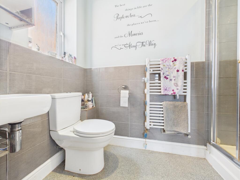 CAM04922G0-PR0034-STILL017