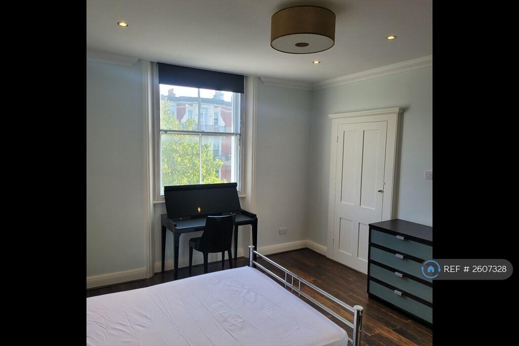 Master Bedroom_4