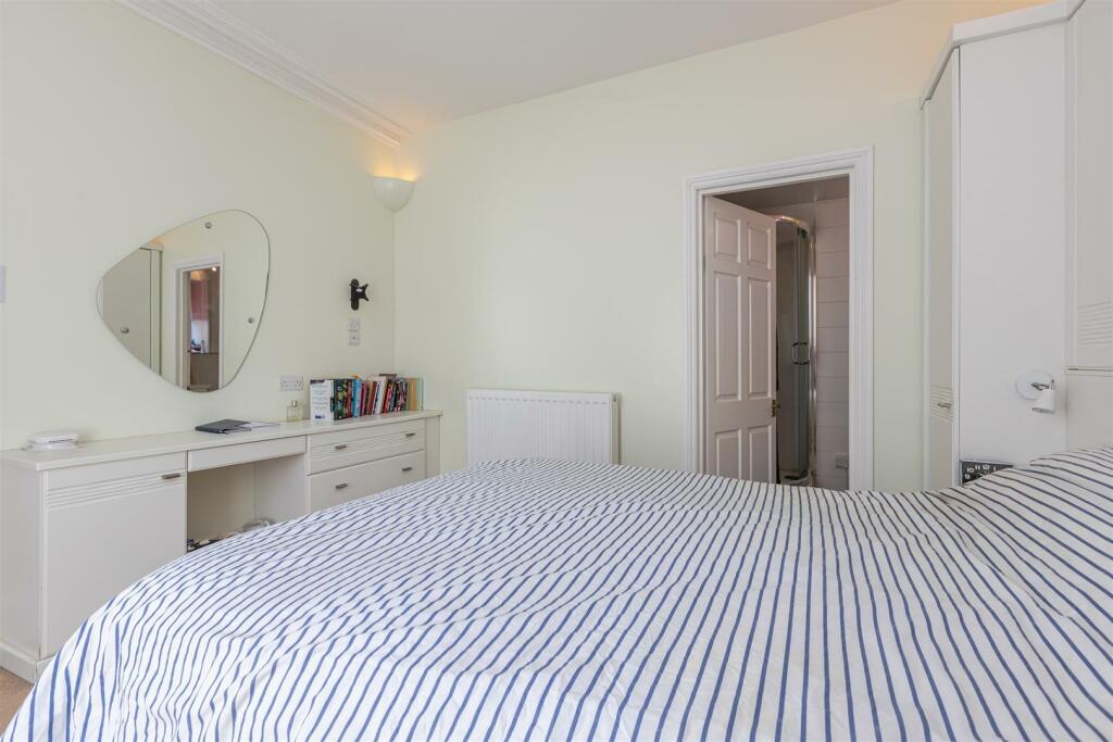 A02 - 13a Fairview Road - 230503.jpg