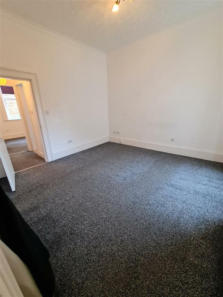 1c Sandgate Lounge1.jpg