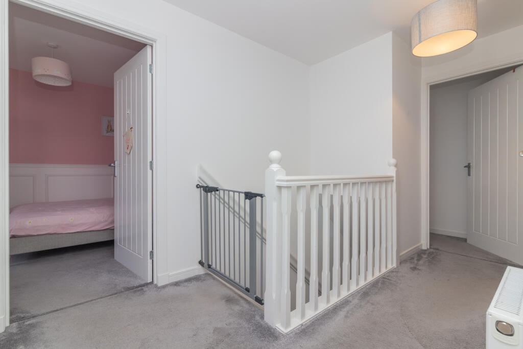 81 rosemont place, Barrhead g78 1fe L-46