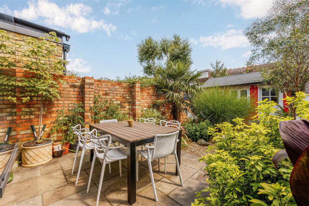 23 Cranmer Avenue-9.jpg