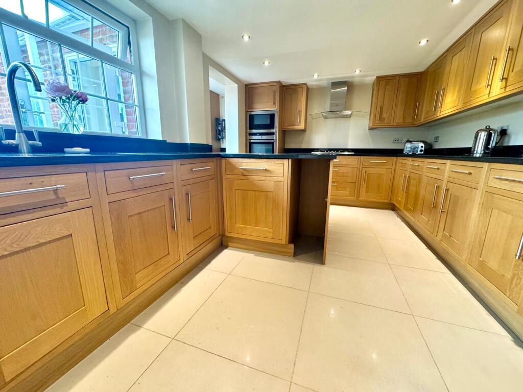 Kitchen 2