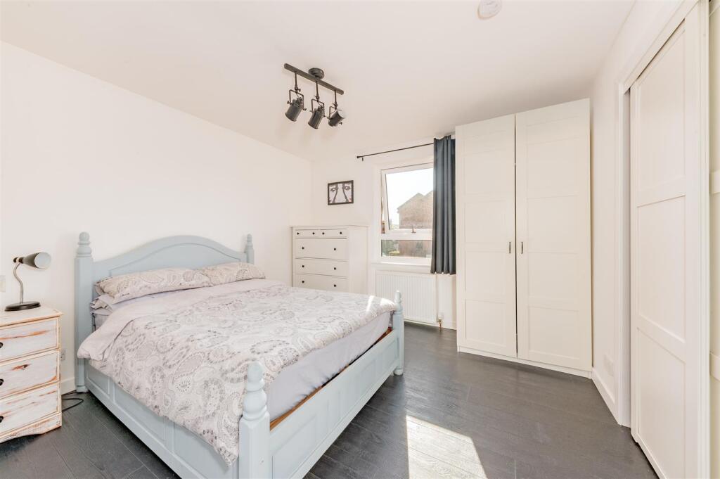 19B Shepherds Loan Dundee-9.JPG