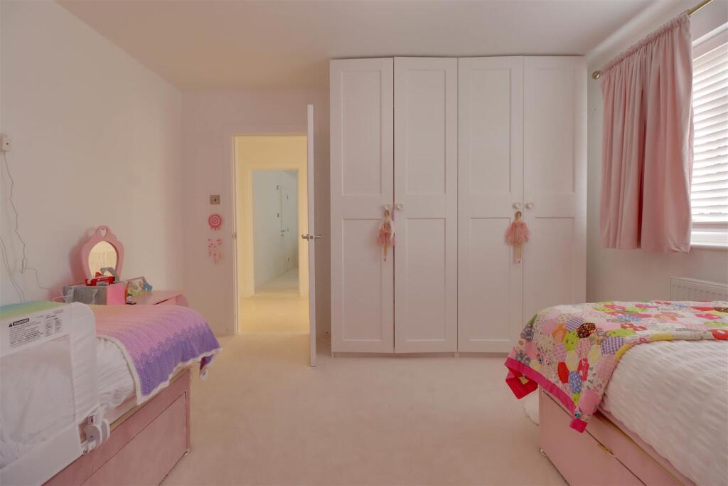 SUGDEN AVENUE NEW-3.jpg